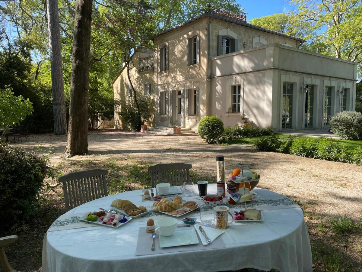 Ermitage Notre Dame De Vacquieres Bed & Breakfast Noves Luaran gambar