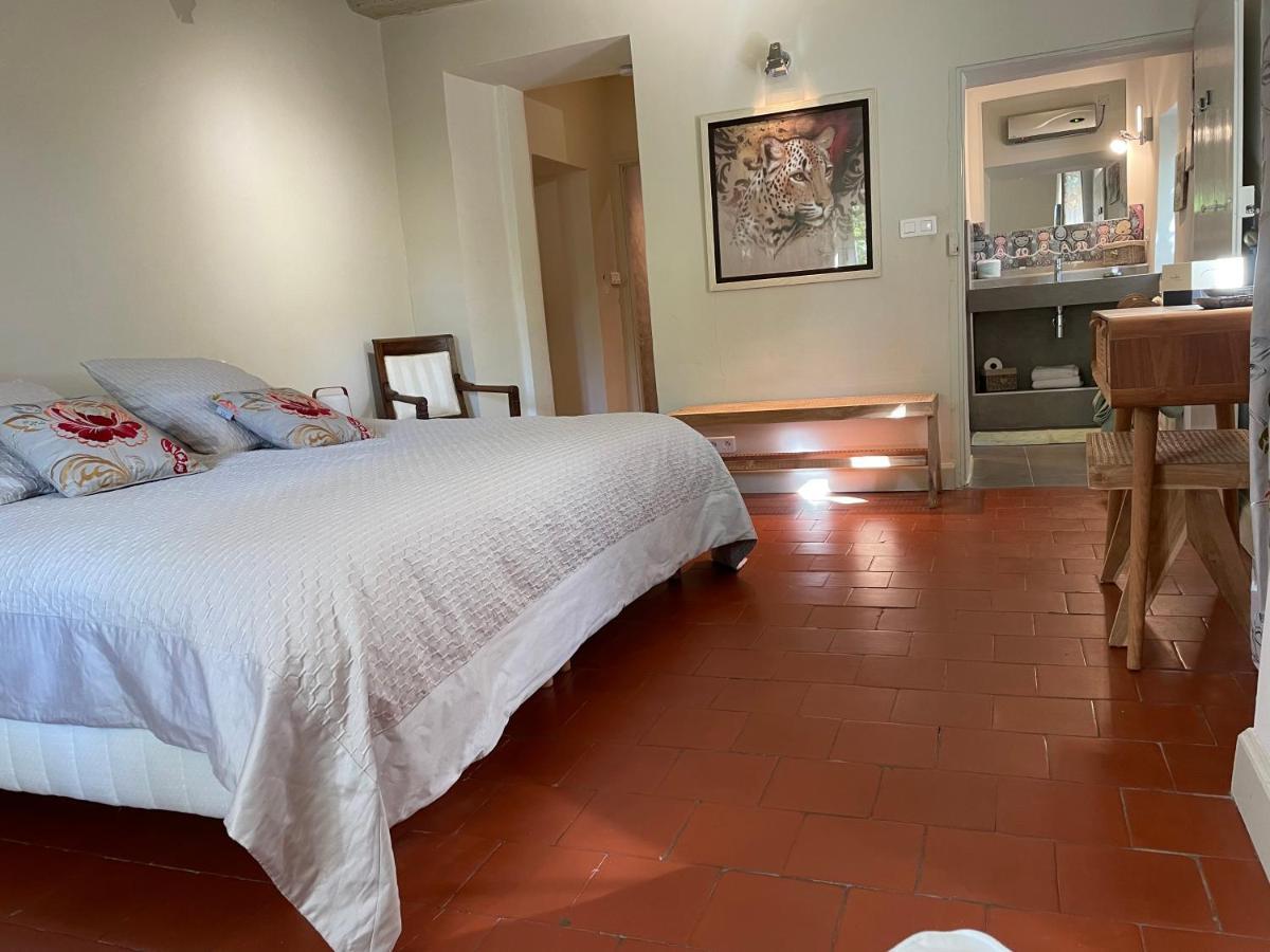 Ermitage Notre Dame De Vacquieres Bed & Breakfast Noves Luaran gambar