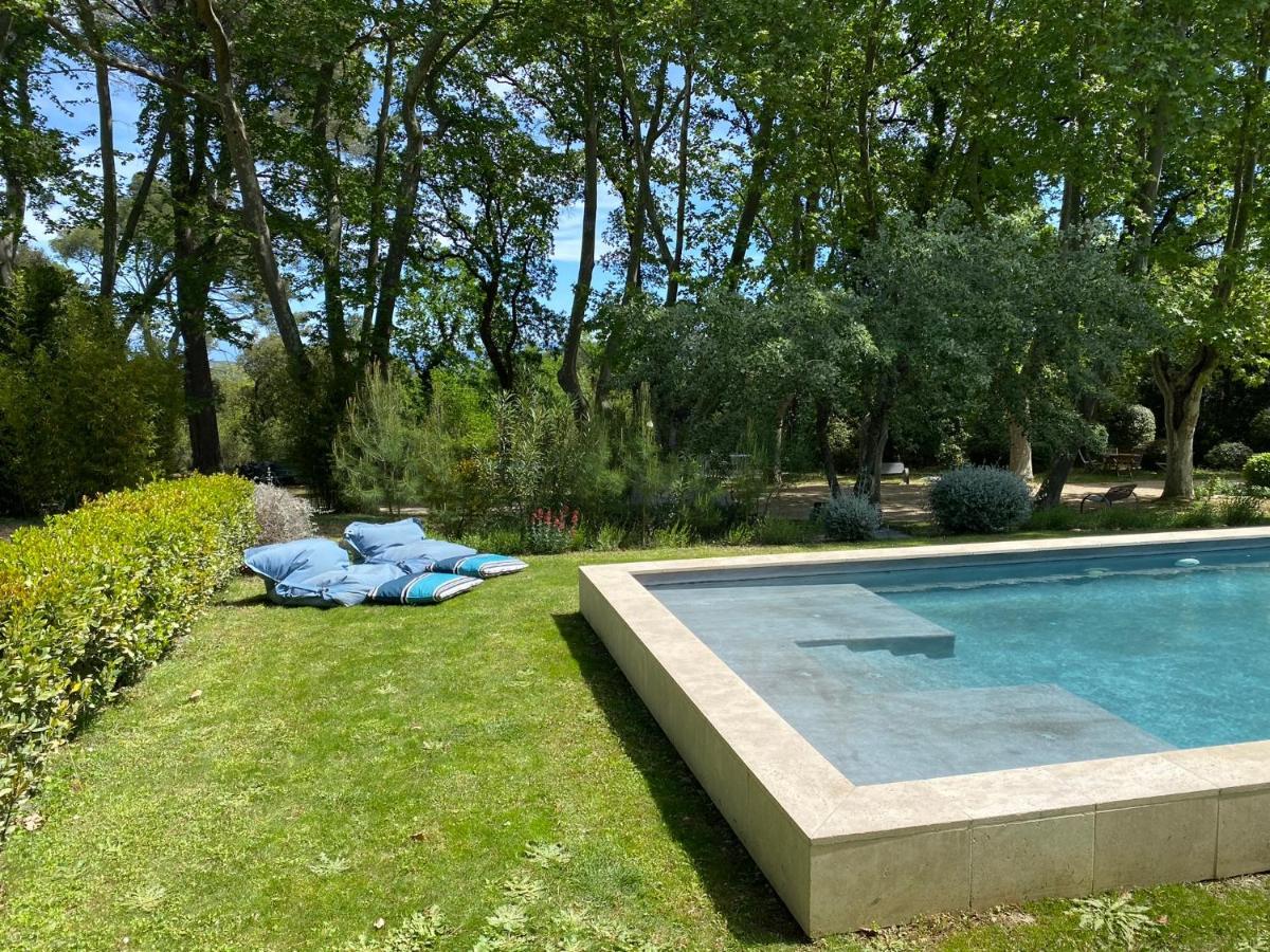 Ermitage Notre Dame De Vacquieres Bed & Breakfast Noves Luaran gambar