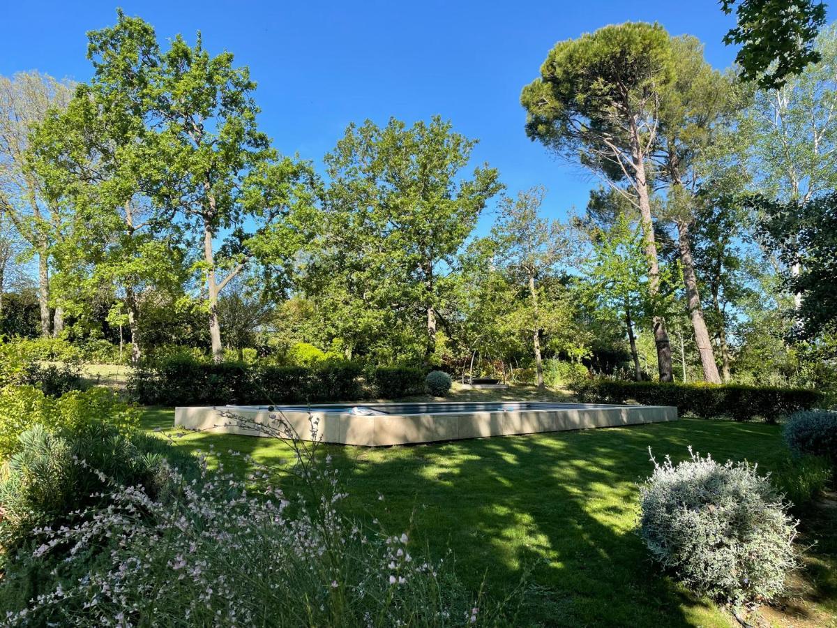 Ermitage Notre Dame De Vacquieres Bed & Breakfast Noves Luaran gambar